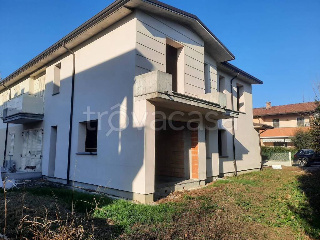 Villa a Schiera in vendita a Bagnara di Romagna