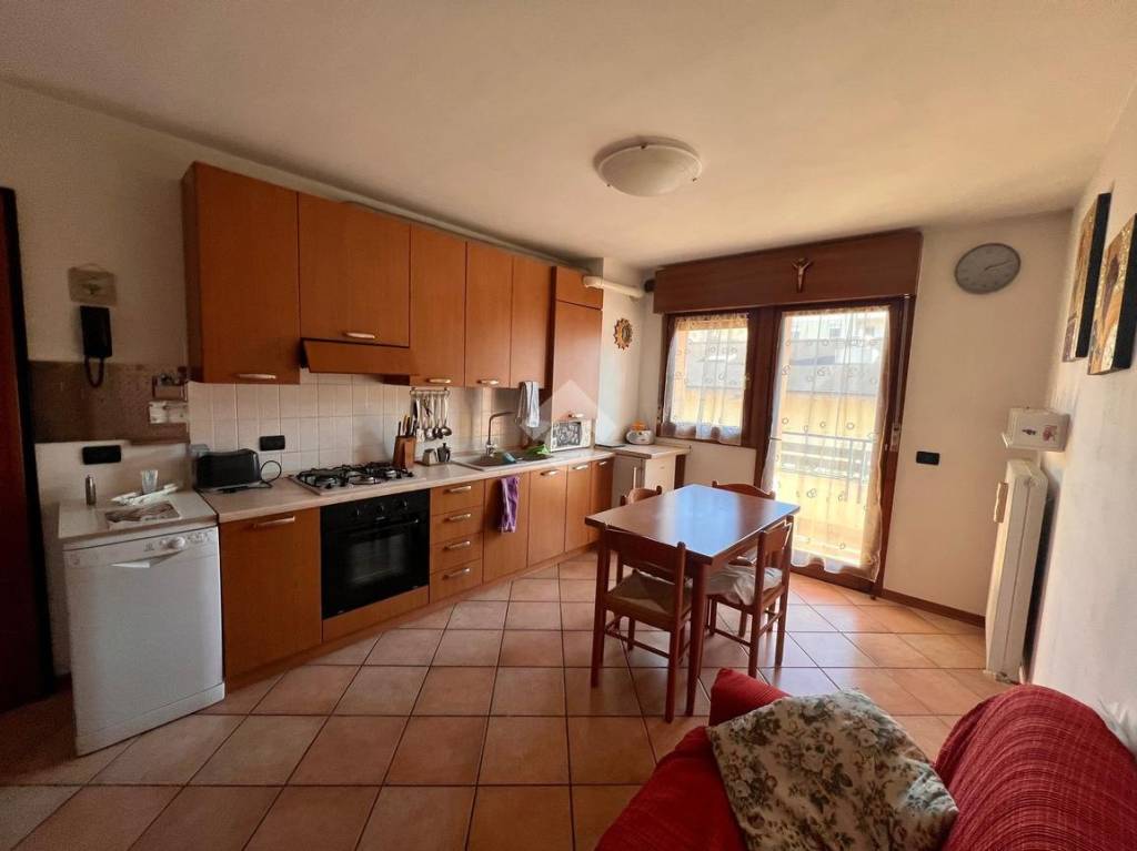 Appartamento in vendita a Feltre via Cismon, 24