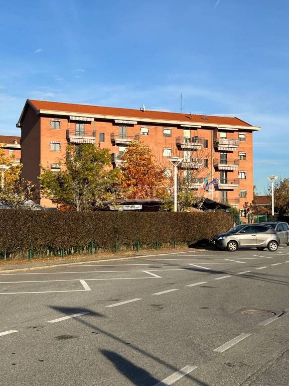 Appartamento in in vendita da privato a Settimo Torinese via Monviso, 34