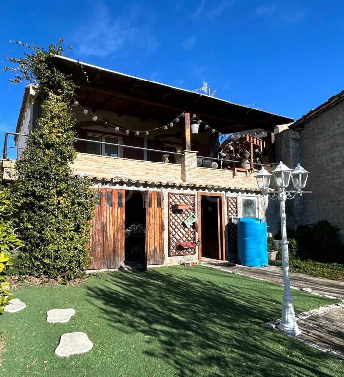 Villa in vendita a San Vito Chietino via Dei Bianchi