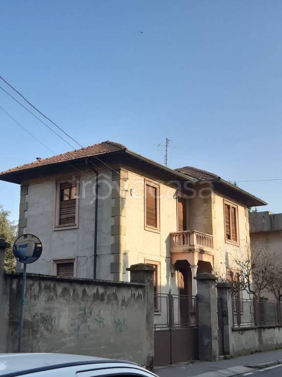 Villa in in vendita da privato a Brugherio via della Vittoria, 58