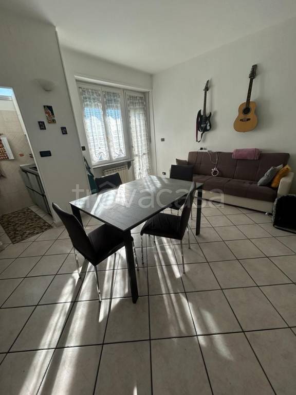 Appartamento in in vendita da privato a Rivoli via Grado, 26