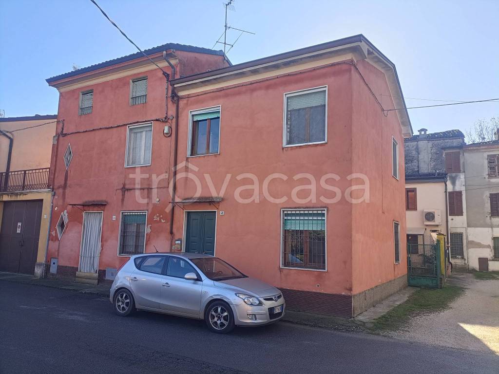 Casa Indipendente in vendita a Vescovato via Giacomo Matteotti
