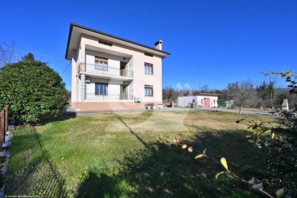 Villa Bifamiliare in vendita a Treppo Grande