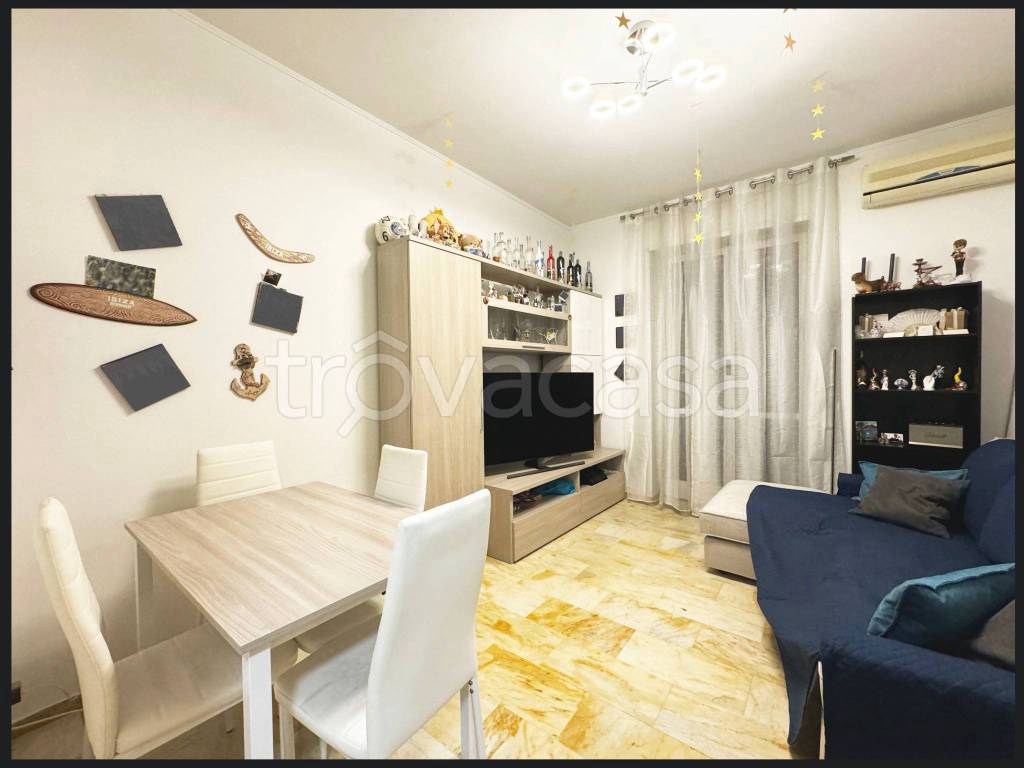 Appartamento in vendita a Milano via Ambrogio Alciati, 5