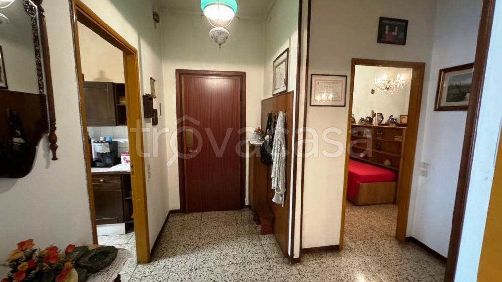 Appartamento in vendita a Vigevano via Caprera