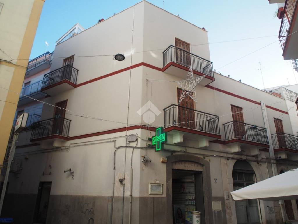 Casa Indipendente in vendita a Mola di Bari via Giovanni Bovio, 52