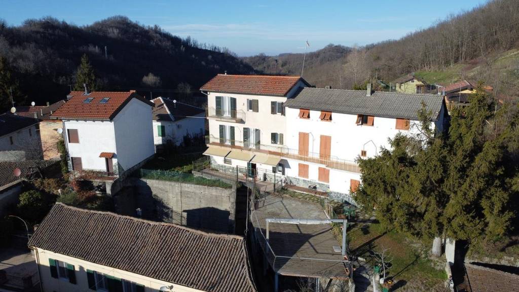 Casa Indipendente in vendita a Parodi Ligure via XX Settembre, 22