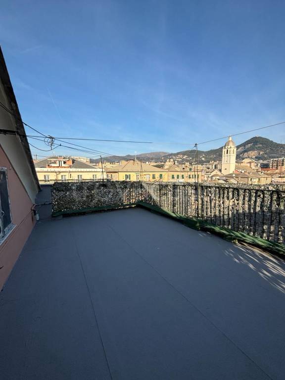 Appartamento in vendita a Genova via Gaetano Donizetti