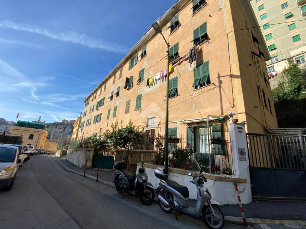 Appartamento in vendita a Genova via Nicolò Costa