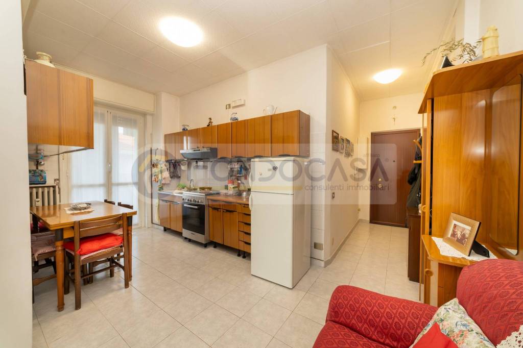 Appartamento in vendita a Milano via Trasimeno, 18