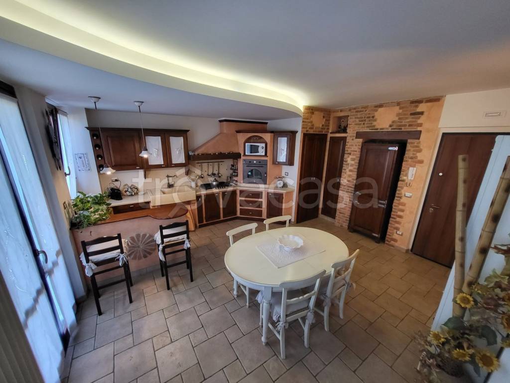Appartamento in vendita a Potenza Picena varco