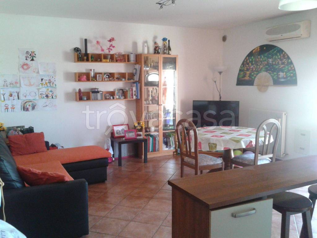 Appartamento in in vendita da privato a Rivignano Teor via Luigi Cadorna, 27