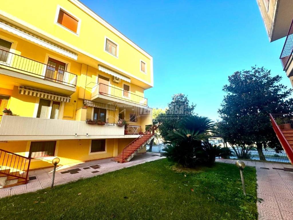 Villa a Schiera in vendita a San Benedetto del Tronto viale dello Sport 44