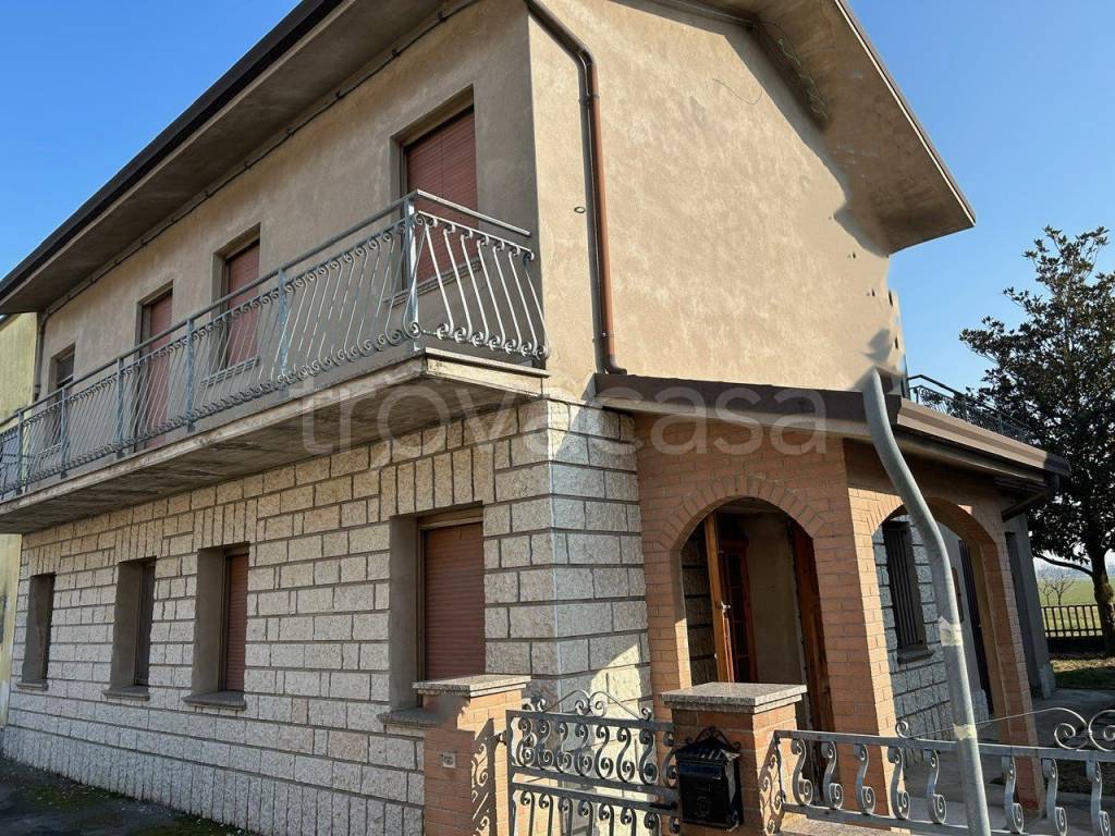 Villa in vendita a Copparo via Arione Gnani