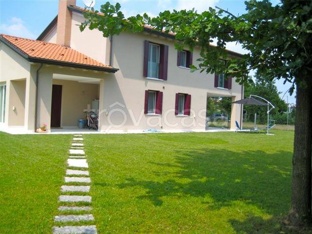Villa in vendita a Castelfranco Veneto via San Pio X 34/a