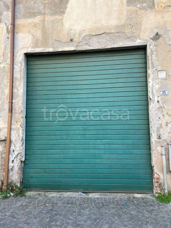Garage in affitto a Frosinone via Ottorino Respighi