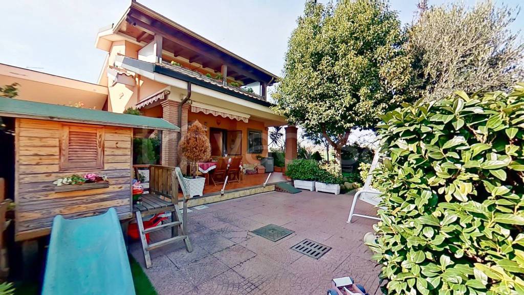 Villa in vendita ad Ardea via Murano, 42