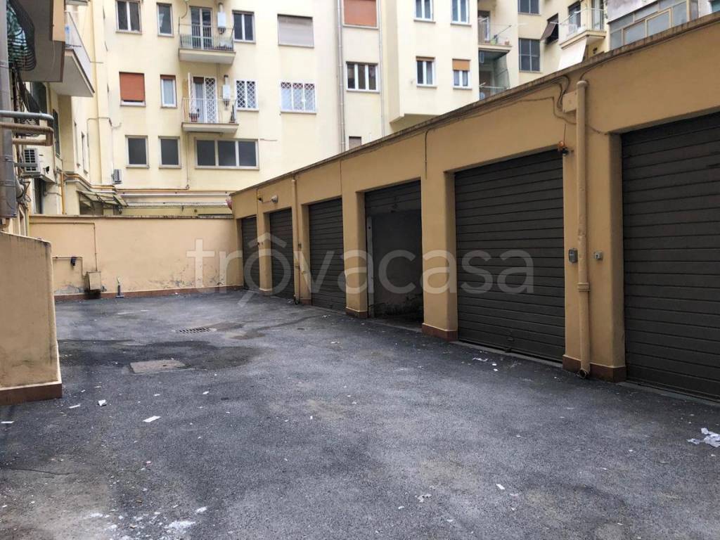 Garage in vendita a Roma via Sebastiano Ziani, 00