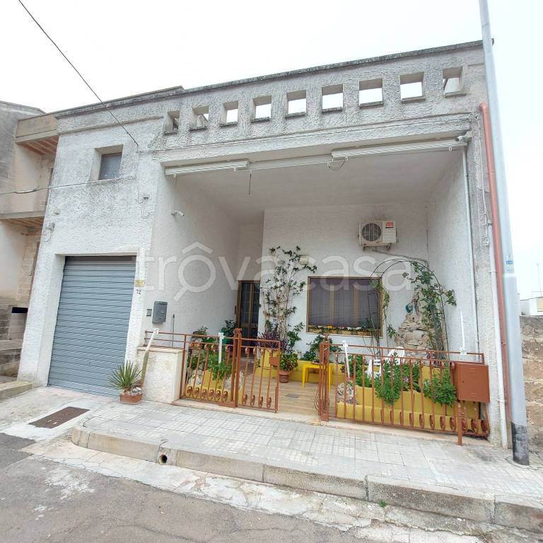 Casa Indipendente in vendita a Caprarica di Lecce via Milite Ignoto, 72