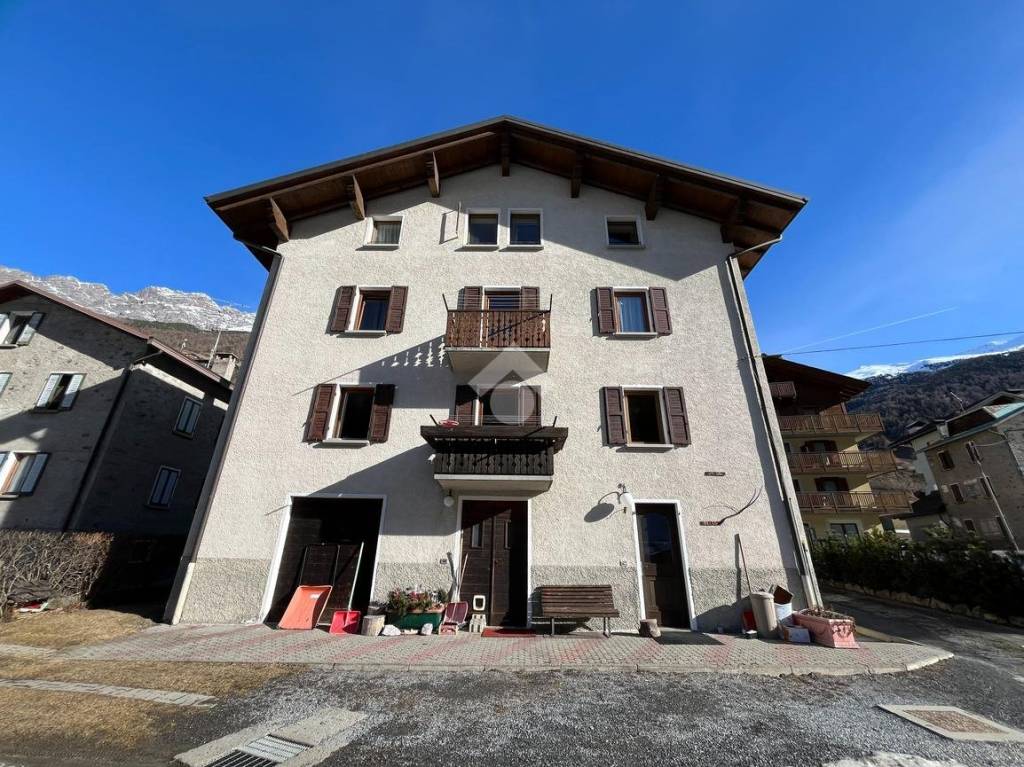 Appartamento in affitto a Valfurva via Sant'Antonio, 14