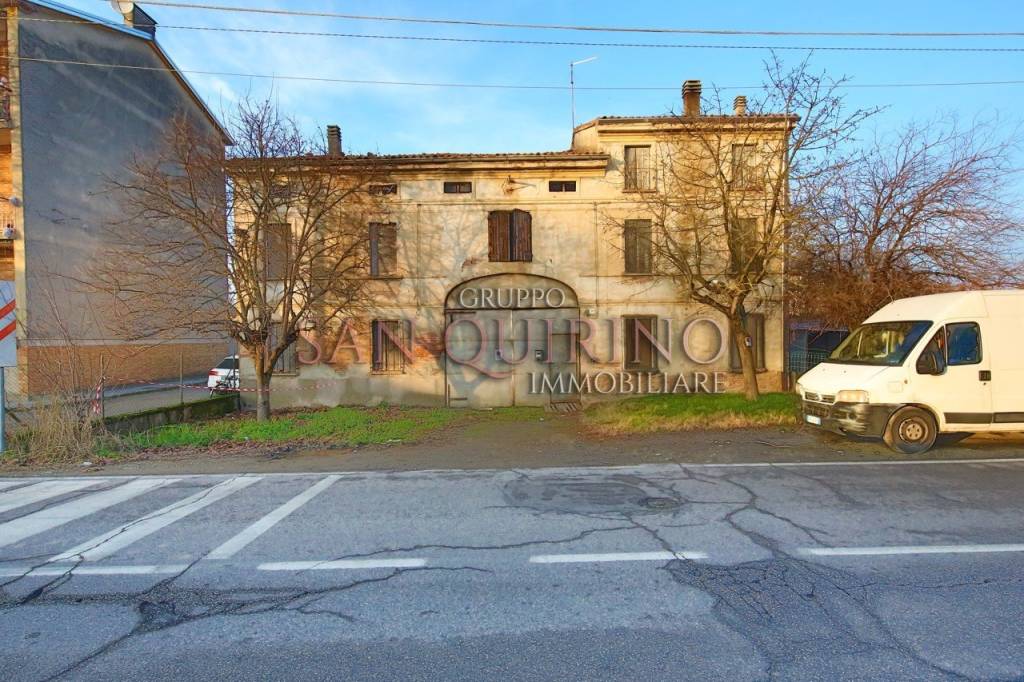 Villa in vendita a Gualtieri via codisotto a sera, 62