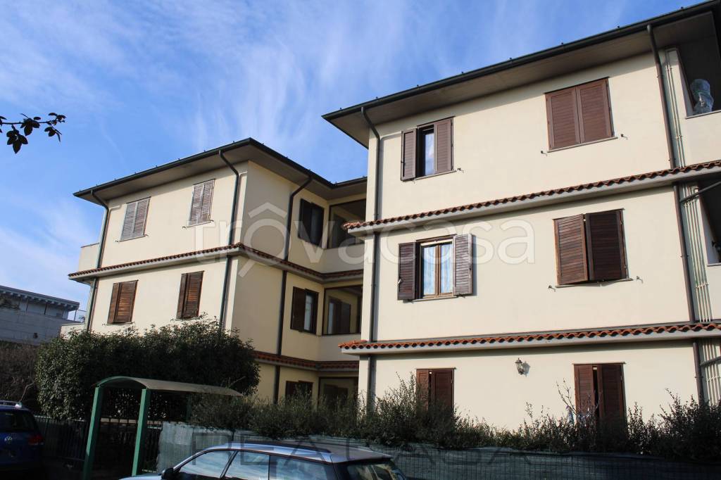 Appartamento in vendita a Vailate via Alcide De Gasperi