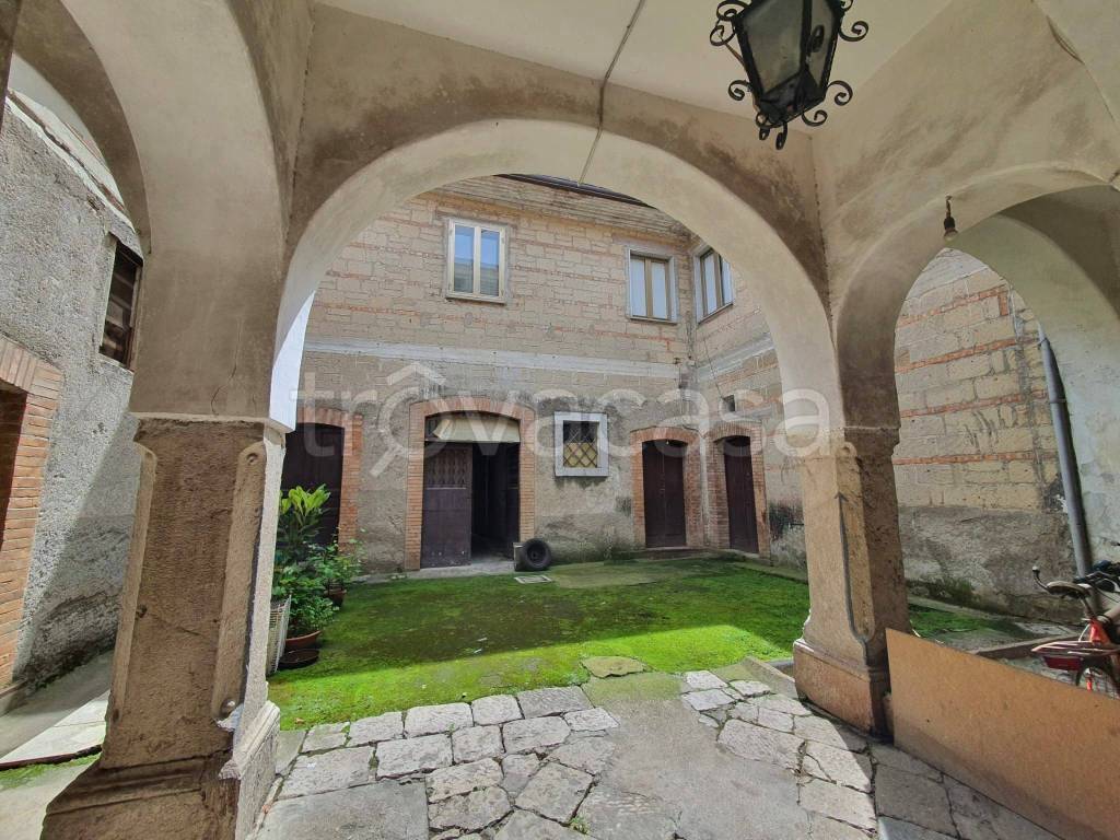 Casa Indipendente in vendita a Forino via Gennaro Siniscalchi
