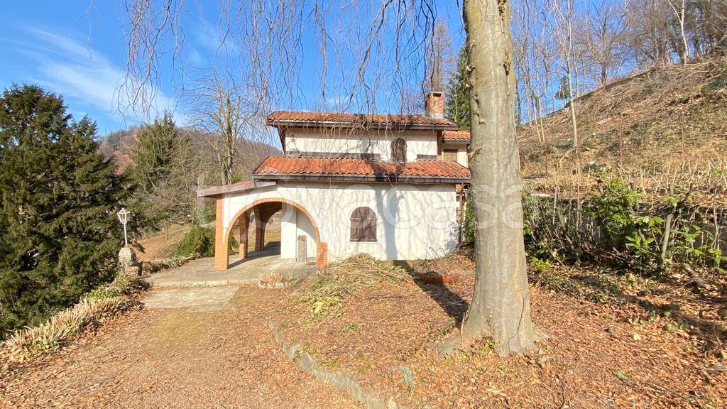 Villa in vendita a Chiusa di Pesio regione Pian Bosco