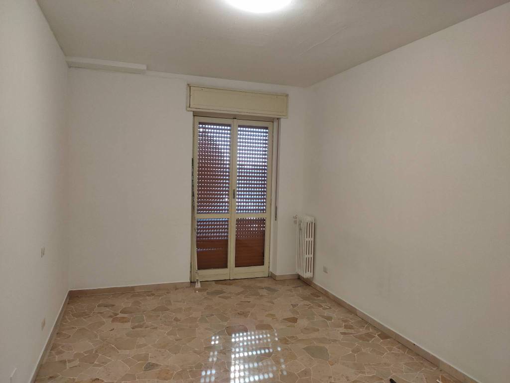 Appartamento in affitto a Milano via Giambellino, 110