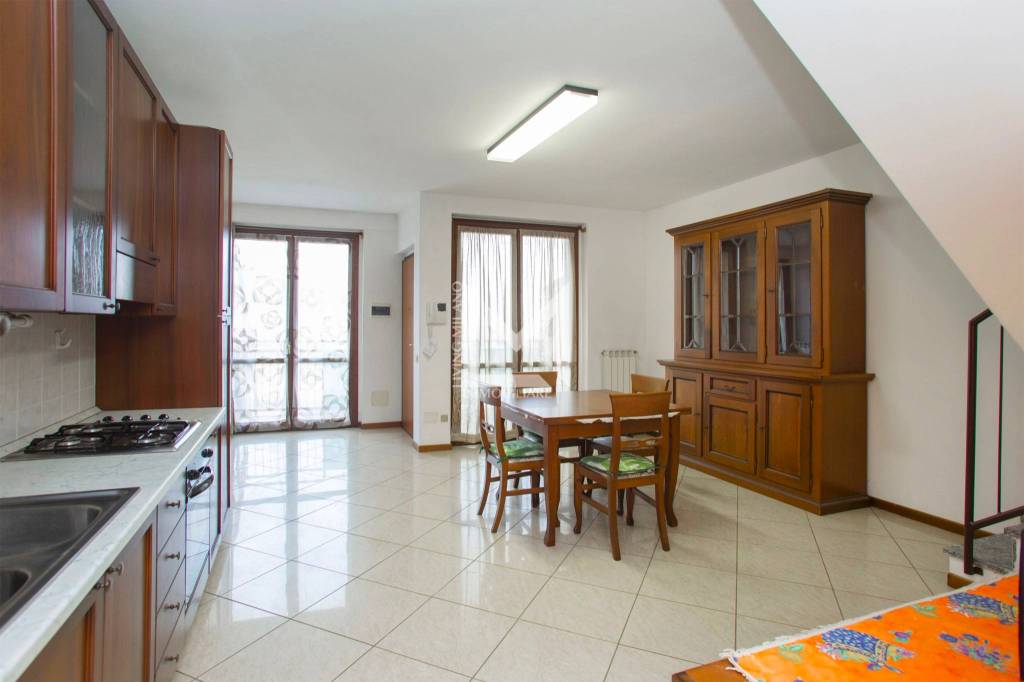 Appartamento in vendita a Mediglia via Alfredo Oriani, 39