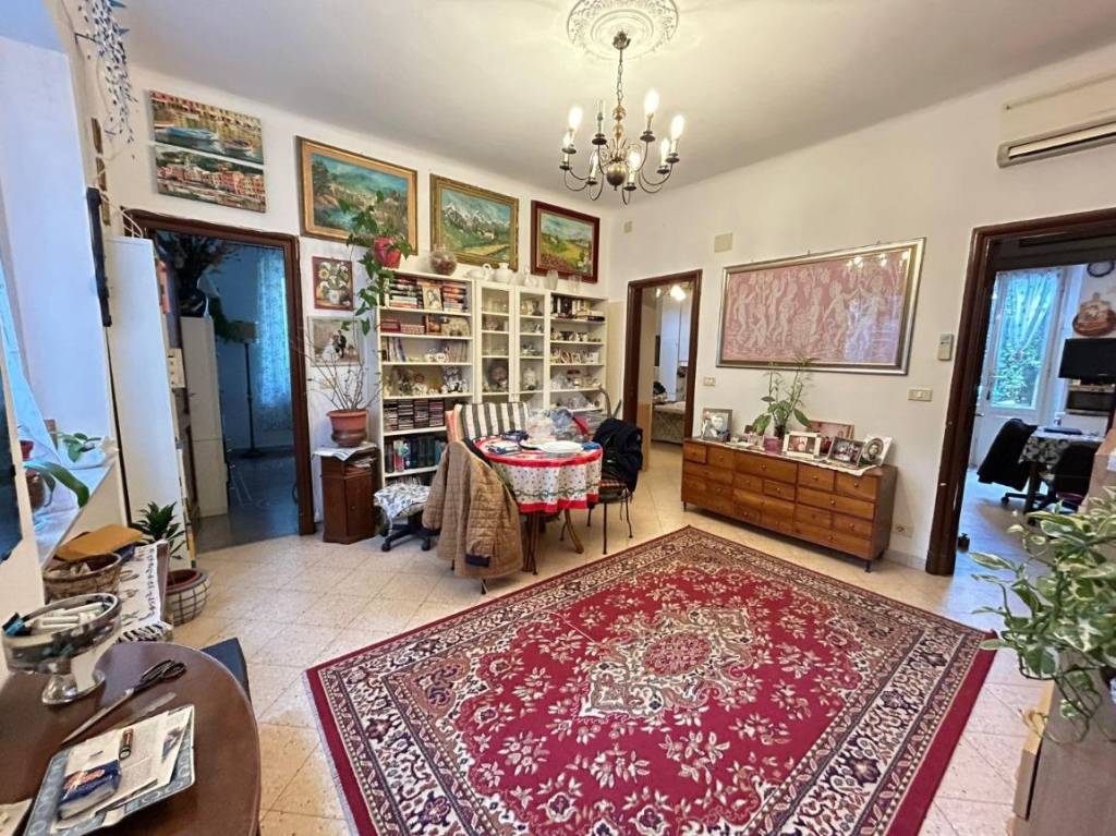 Appartamento in vendita a Genova via bordone, 13