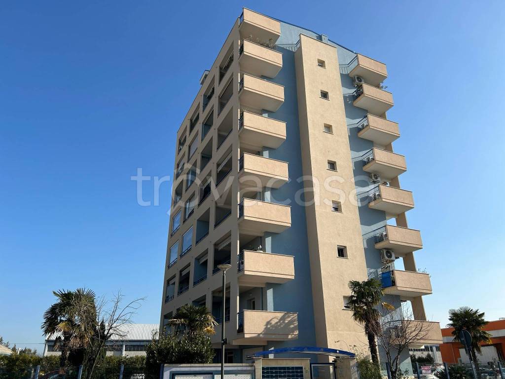 Appartamento in vendita a San Giovanni Teatino via Sandro Pertini, 4