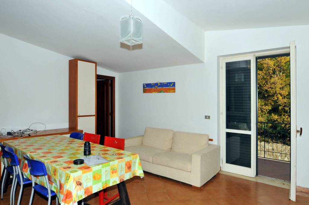 Appartamento in affitto a Casal Velino via Roma