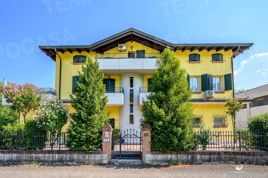 Villa in vendita a Casalgrande via Rio Rocca 5/ab