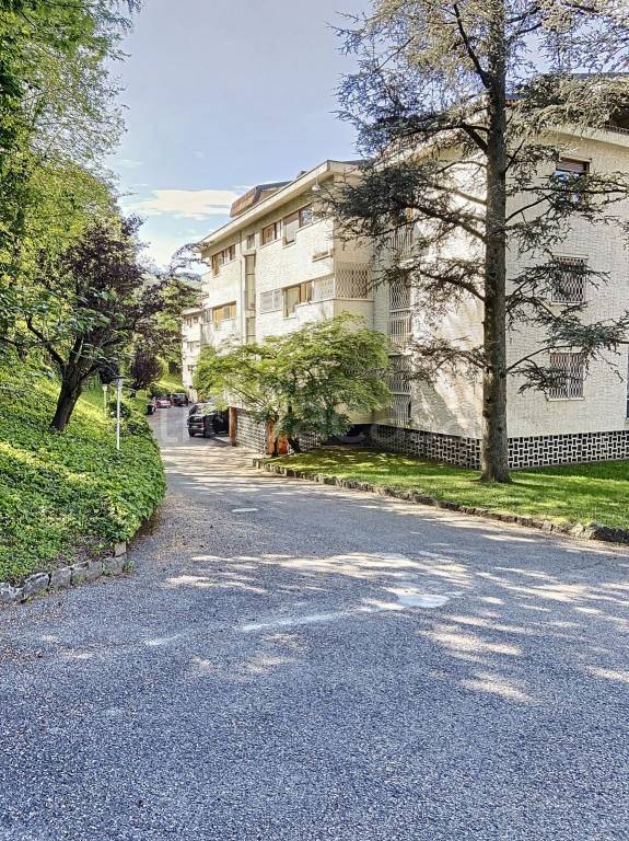 Appartamento in affitto a Torino viale Enrico Thovez, 57