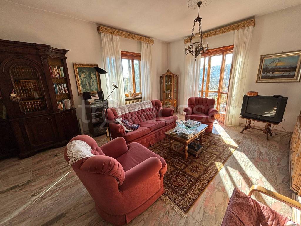 Villa Bifamiliare in vendita a Roletto via Roma, 76