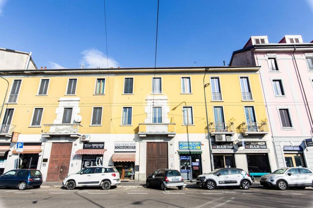 Appartamento in vendita a Milano via Novara, 8