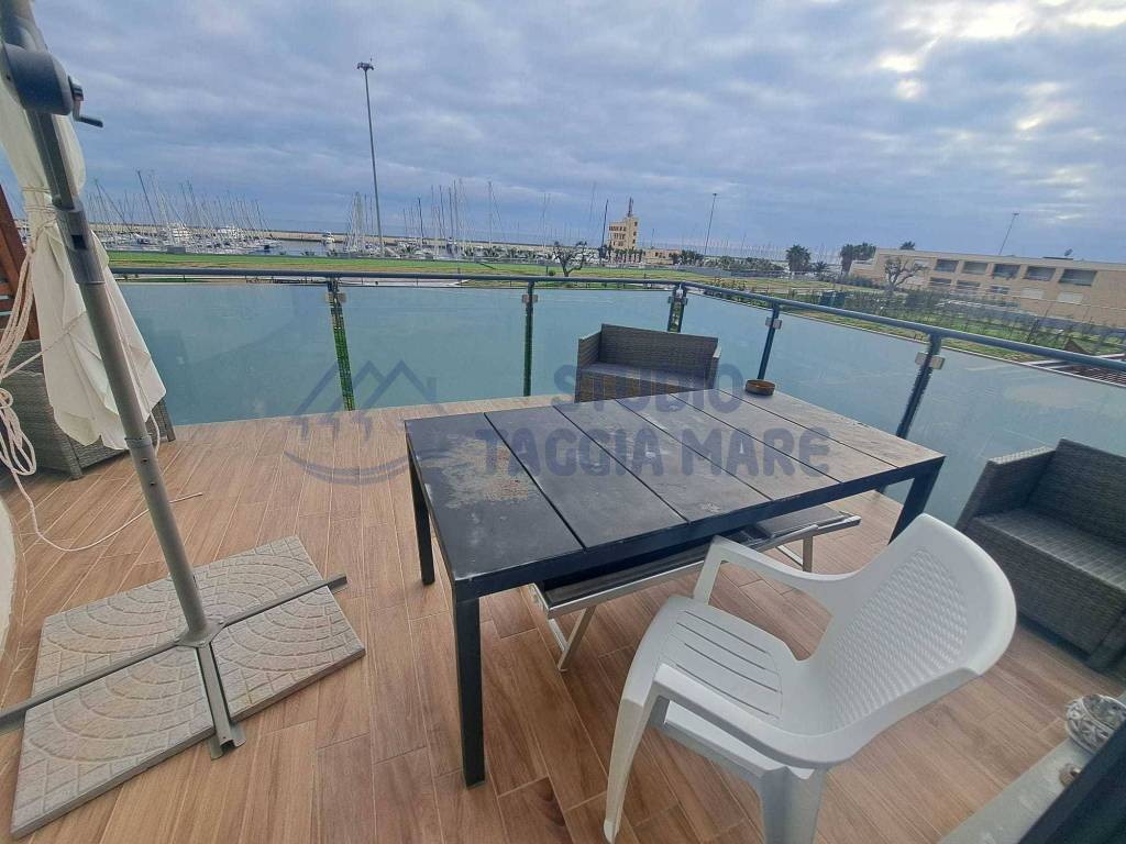 Appartamento in vendita a Santo Stefano al Mare via Gianni Cozzi