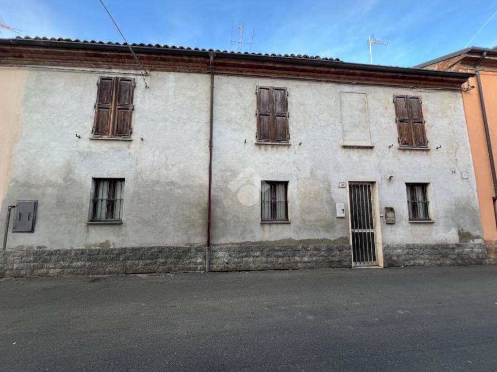 Casa Indipendente in vendita a Castellazzo Bormida via XX Settembre, 136
