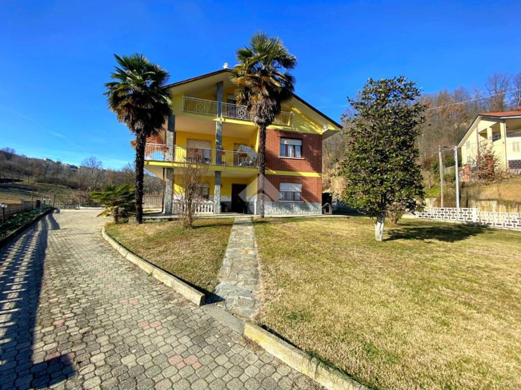 Villa in vendita a Cisterna d'Asti frazione san matteo cima, 70