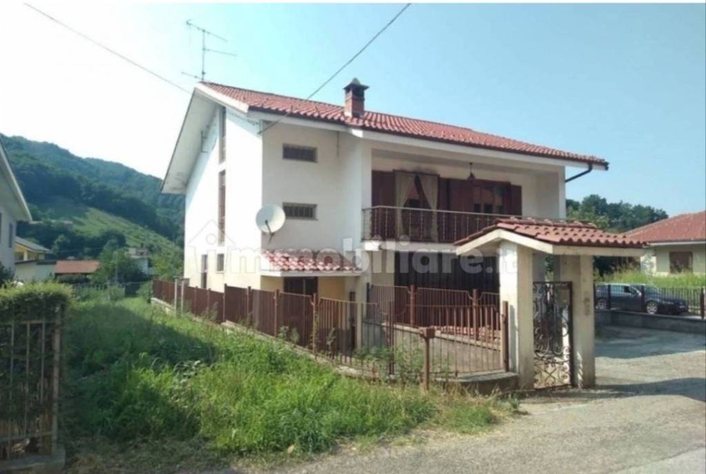 Villa in in vendita da privato a Pagno via Bonanate, 10