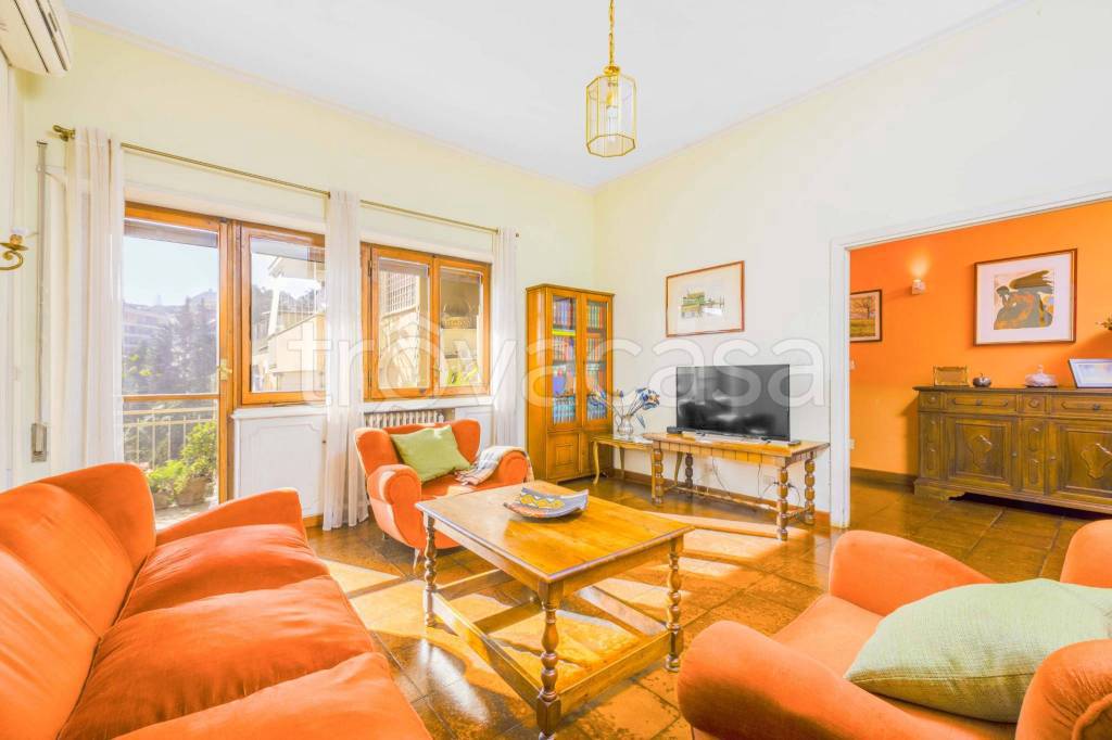 Appartamento in vendita a Roma corso di Francia, 225