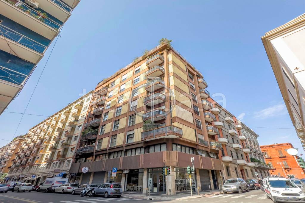 Appartamento in vendita a Bari via Marchese di Montrone