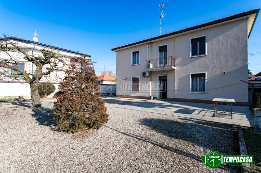 Casa Indipendente in vendita a Inveruno via Giacomo Matteotti