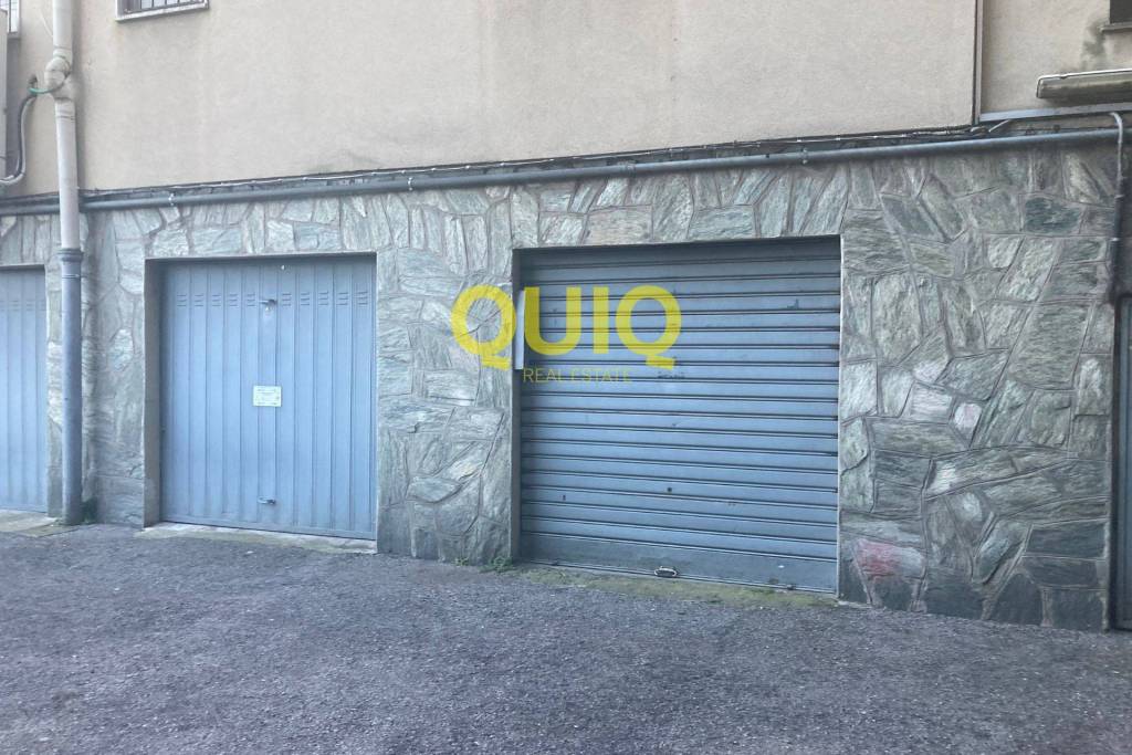 Garage in vendita a Malgrate via Gaggio, 18