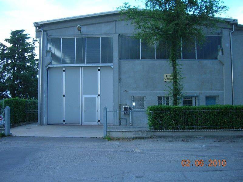 Capannone Industriale in in affitto da privato a Cadelbosco di Sopra via Torquato Tasso, 44