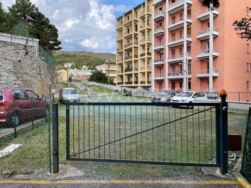 Posto Auto in vendita a Trieste vicolo del Castagneto