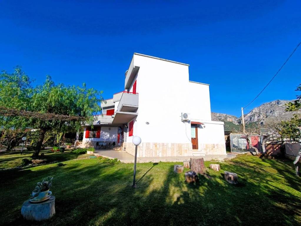 Villa in vendita a Manfredonia località Monte Barone
