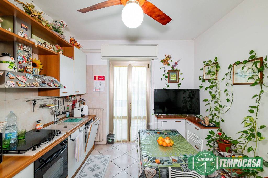 Appartamento in vendita a San Donato Milanese via Arno